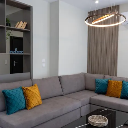 Mini City Getaway شقة *